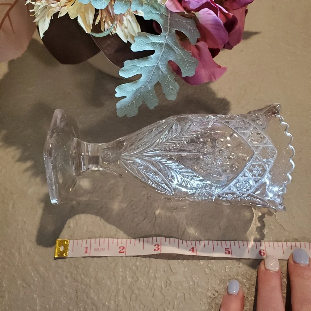 Vintage Clear Crystal Floral Tulip Vase